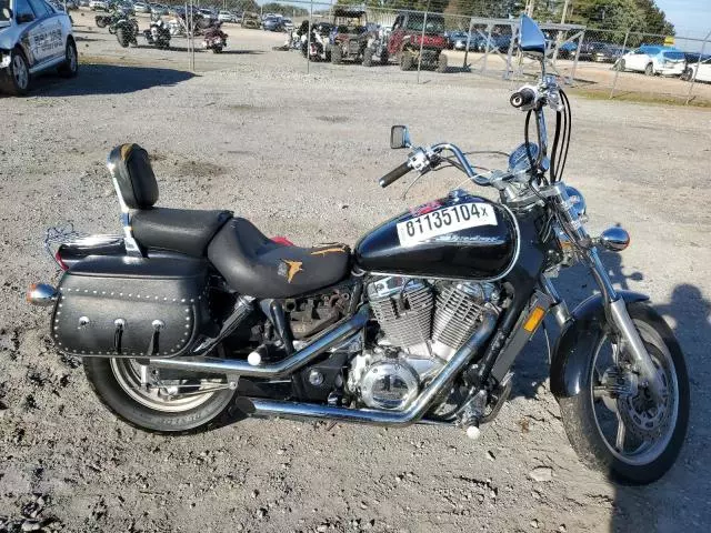 2005 Honda VT1100 C