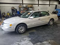 Carros salvage sin ofertas aún a la venta en subasta: 2002 Lincoln Continental