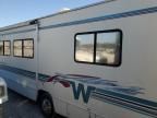 2000 Winnebago 2000 Ford Econoline E450 Super Duty Cutaway Van