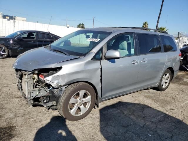 2012 Toyota Sienna LE