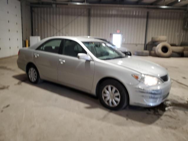 2005 Toyota Camry LE