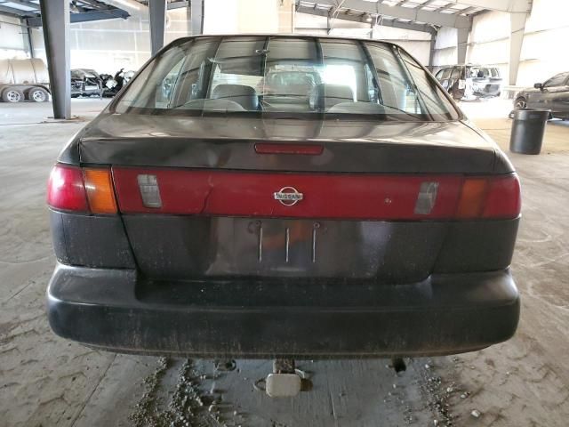 1997 Nissan Sentra Base