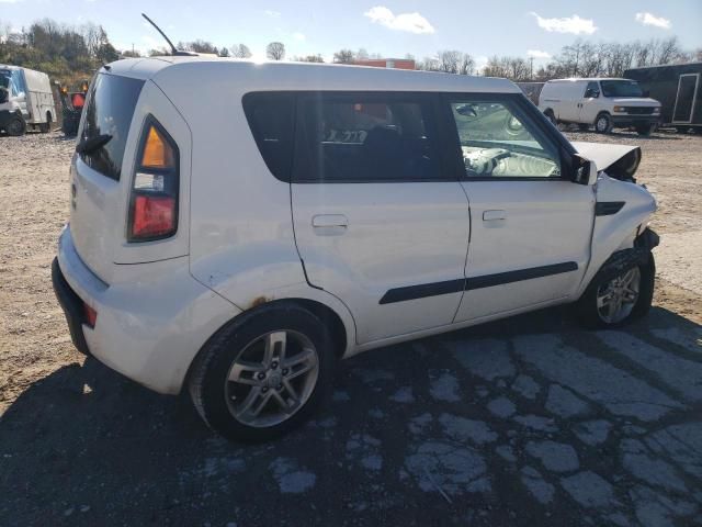 2010 KIA Soul +