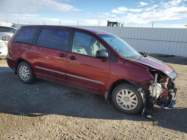 2005 Toyota Sienna CE