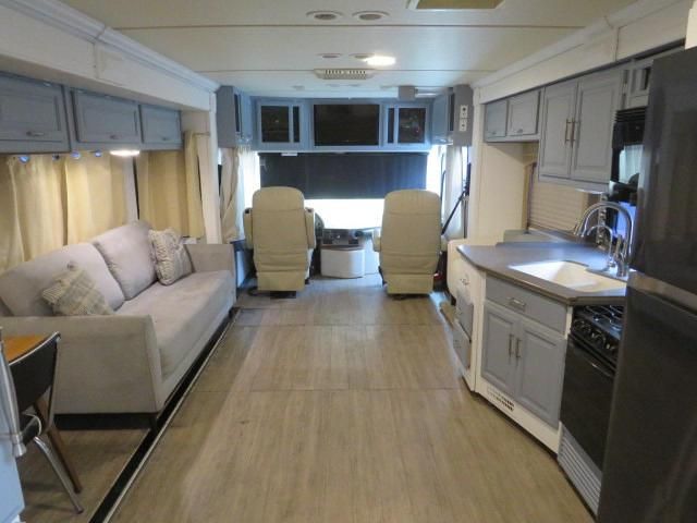 2007 Freightliner Chassis X Line Motor Home