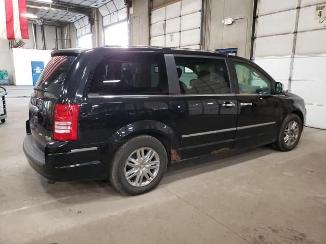 2010 Chrysler Town & Country Limited