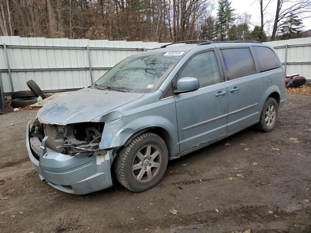 2010 Chrysler Town & Country Touring