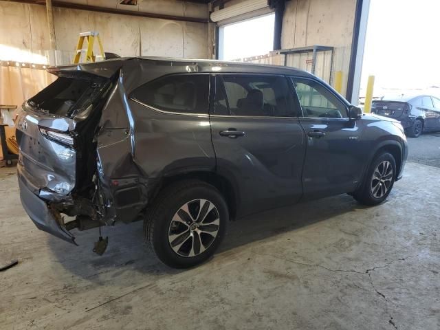 2021 Toyota Highlander Hybrid XLE