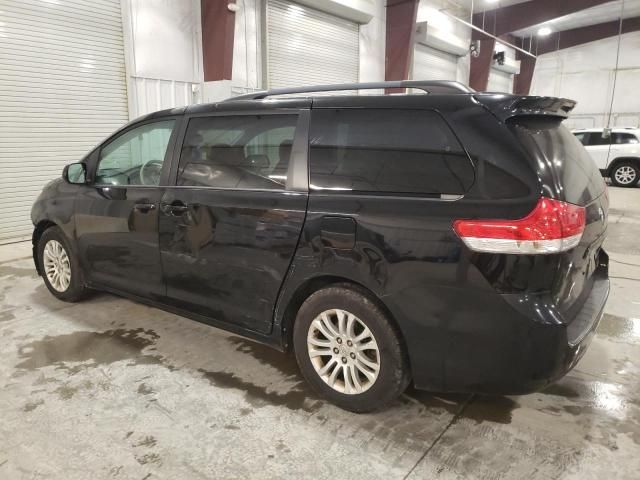 2014 Toyota Sienna XLE