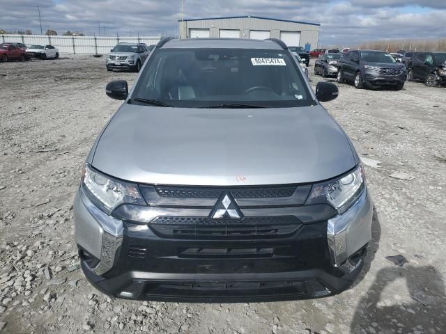 2020 Mitsubishi Outlander SE