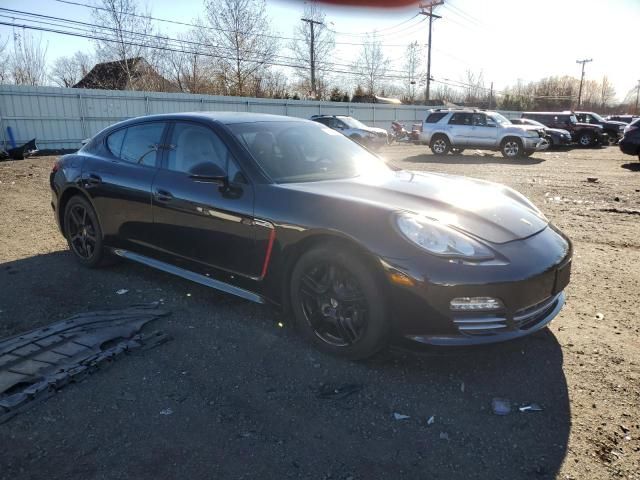 2013 Porsche Panamera 2