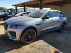 2024 Jaguar F-PACE R-DYNAMIC S