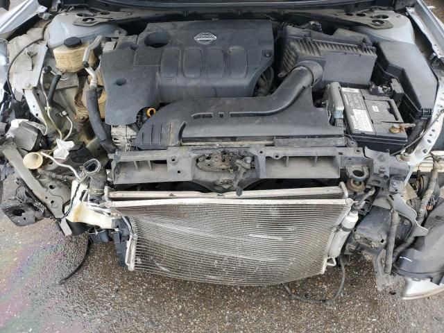 2010 Nissan Altima Base