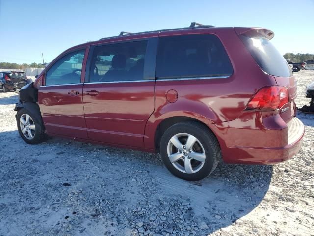 2011 Volkswagen Routan SE