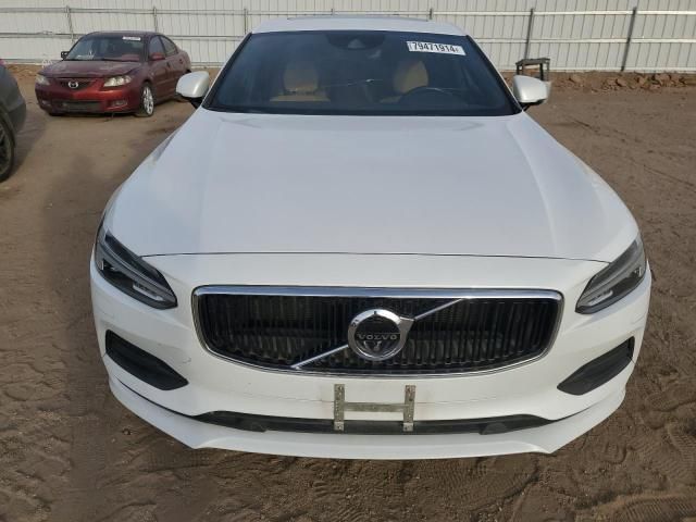 2018 Volvo S90 T6 Momentum