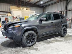 Carros salvage sin ofertas aún a la venta en subasta: 2016 Jeep Cherokee Trailhawk