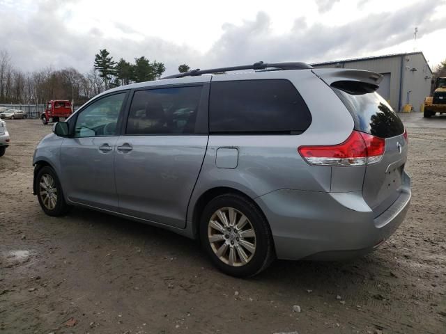 2011 Toyota Sienna LE