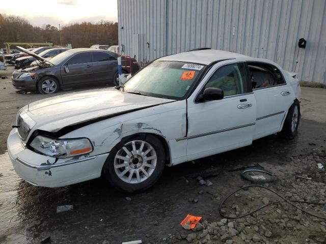 2006 Lincoln Town Car Signature