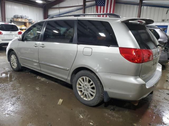 2010 Toyota Sienna XLE