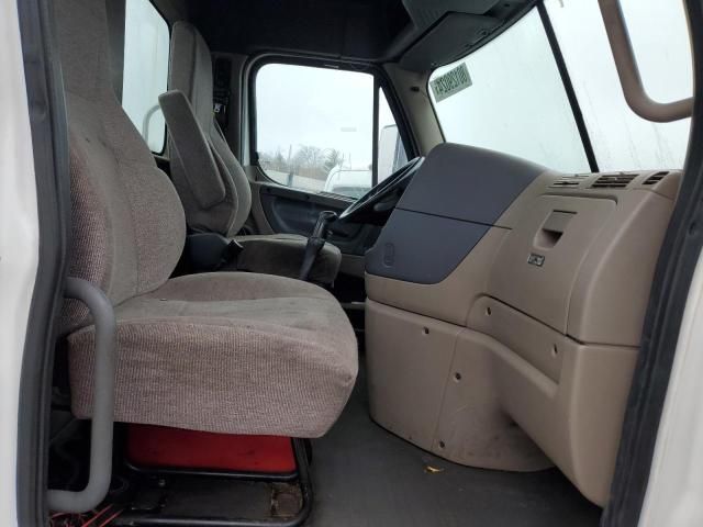 2016 Freightliner Cascadia 113