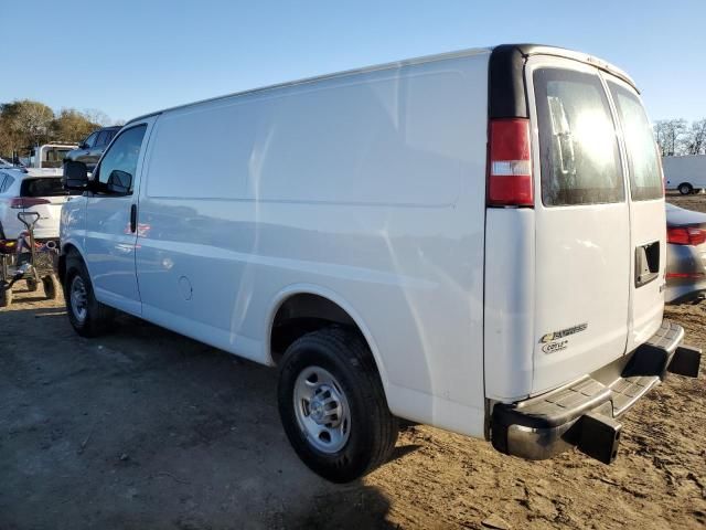 2022 Chevrolet Express G2500