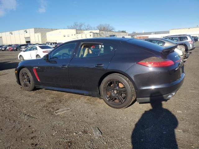 2013 Porsche Panamera 2