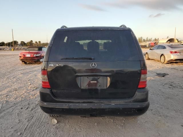 2000 Mercedes-Benz ML 320