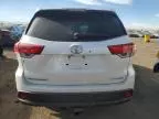 2019 Toyota Highlander SE