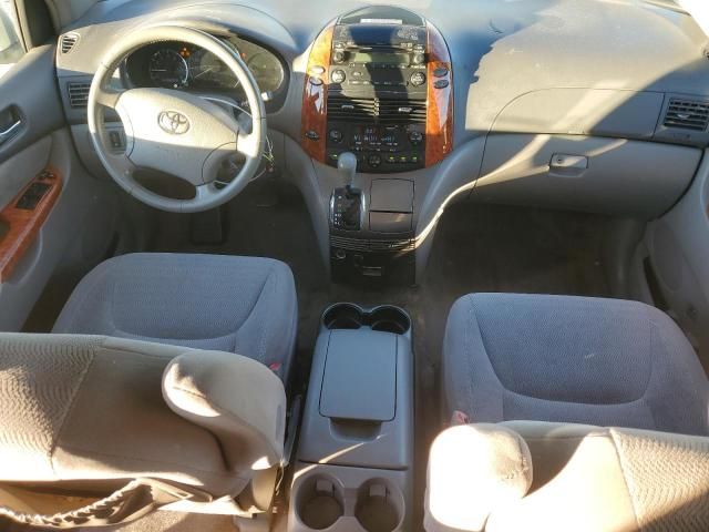 2007 Toyota Sienna XLE