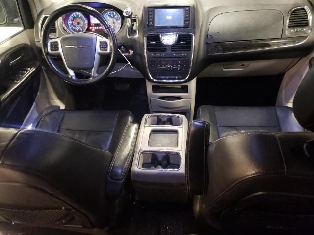 2012 Chrysler Town & Country Touring L