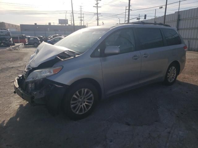 2011 Toyota Sienna XLE