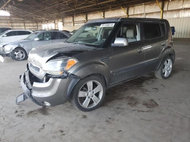 2010 KIA Soul +