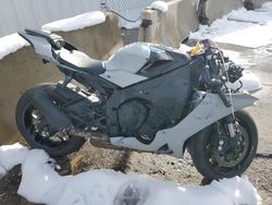 Motos salvage a la venta en subasta: 2024 Yamaha YZFR1