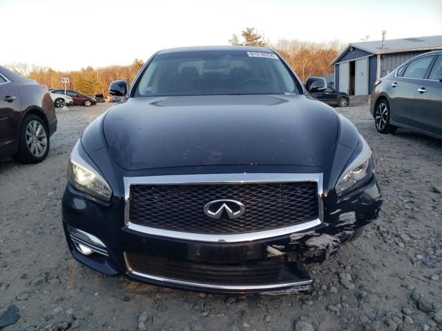 2017 Infiniti Q70 3.7