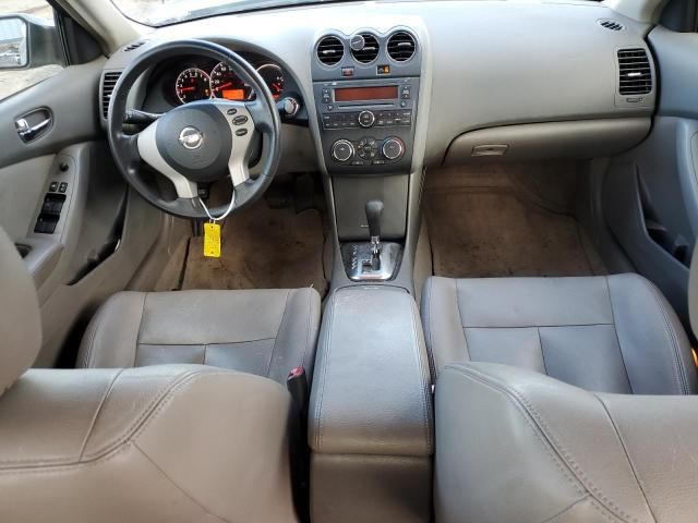 2010 Nissan Altima Base