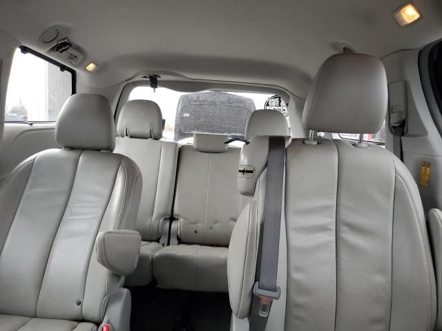 2014 Toyota Sienna XLE