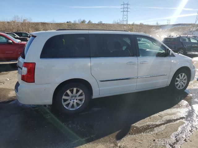 2013 Chrysler Town & Country Touring