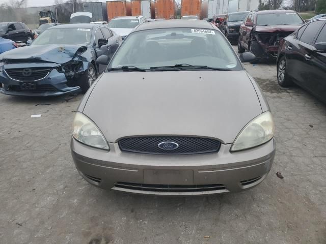 2005 Ford Taurus SE