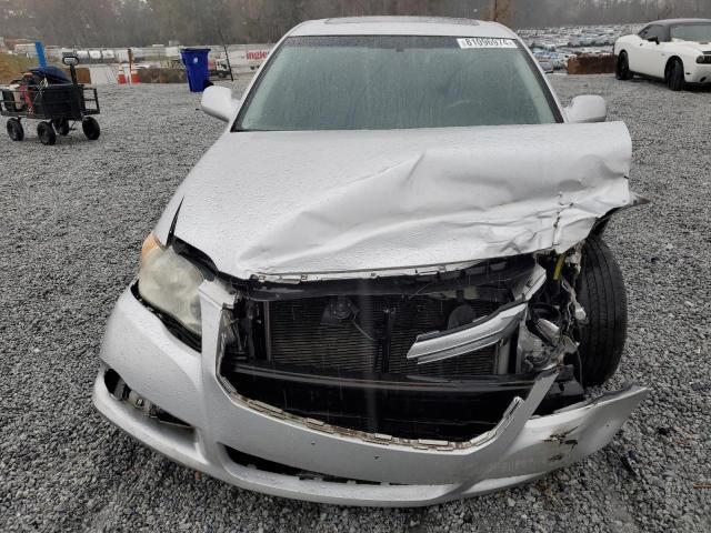 2010 Toyota Avalon XL