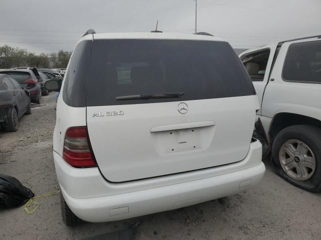 2000 Mercedes-Benz ML 320