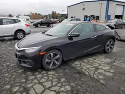 Carros salvage sin ofertas aún a la venta en subasta: 2017 Honda Civic Touring