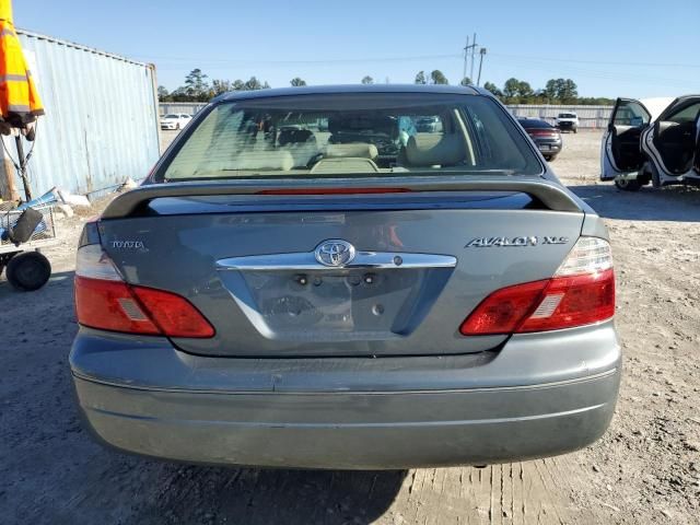 2004 Toyota Avalon XL