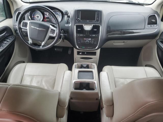 2012 Chrysler Town & Country Touring