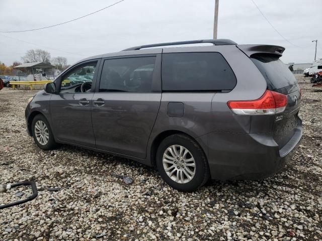 2011 Toyota Sienna XLE