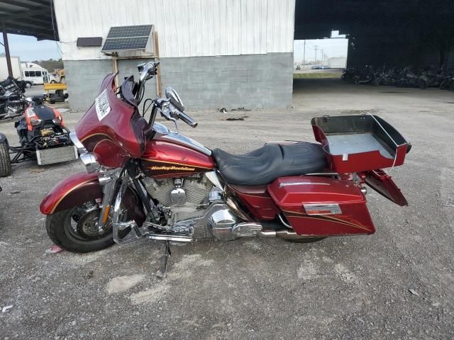 2005 Harley-Davidson FLHTCSE2