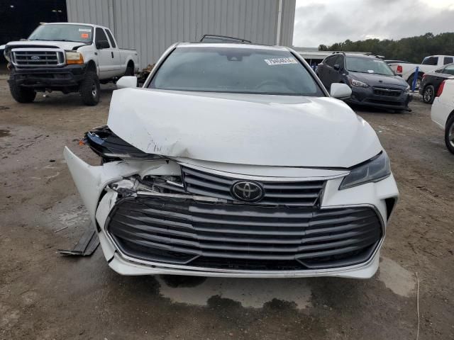 2019 Toyota Avalon XLE