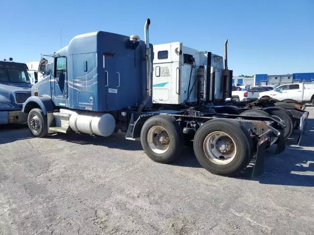 2005 Kenworth Construction T800