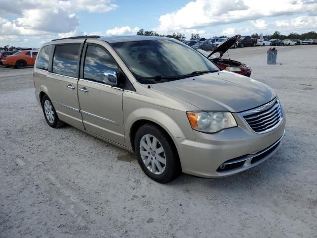 2012 Chrysler Town & Country Touring L