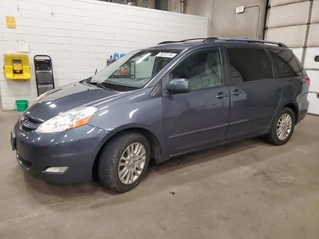 2008 Toyota Sienna XLE