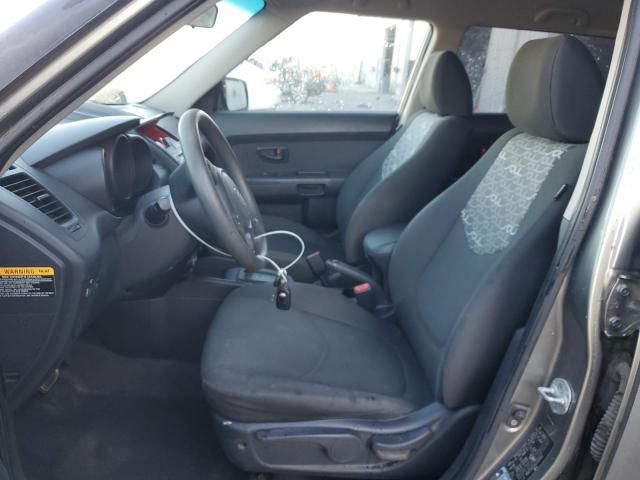 2010 KIA Soul +